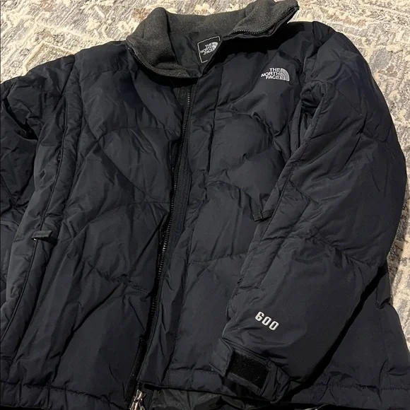 The North Face Black Puffer Jacket with Gray Collar - L - Picture 8 of 8